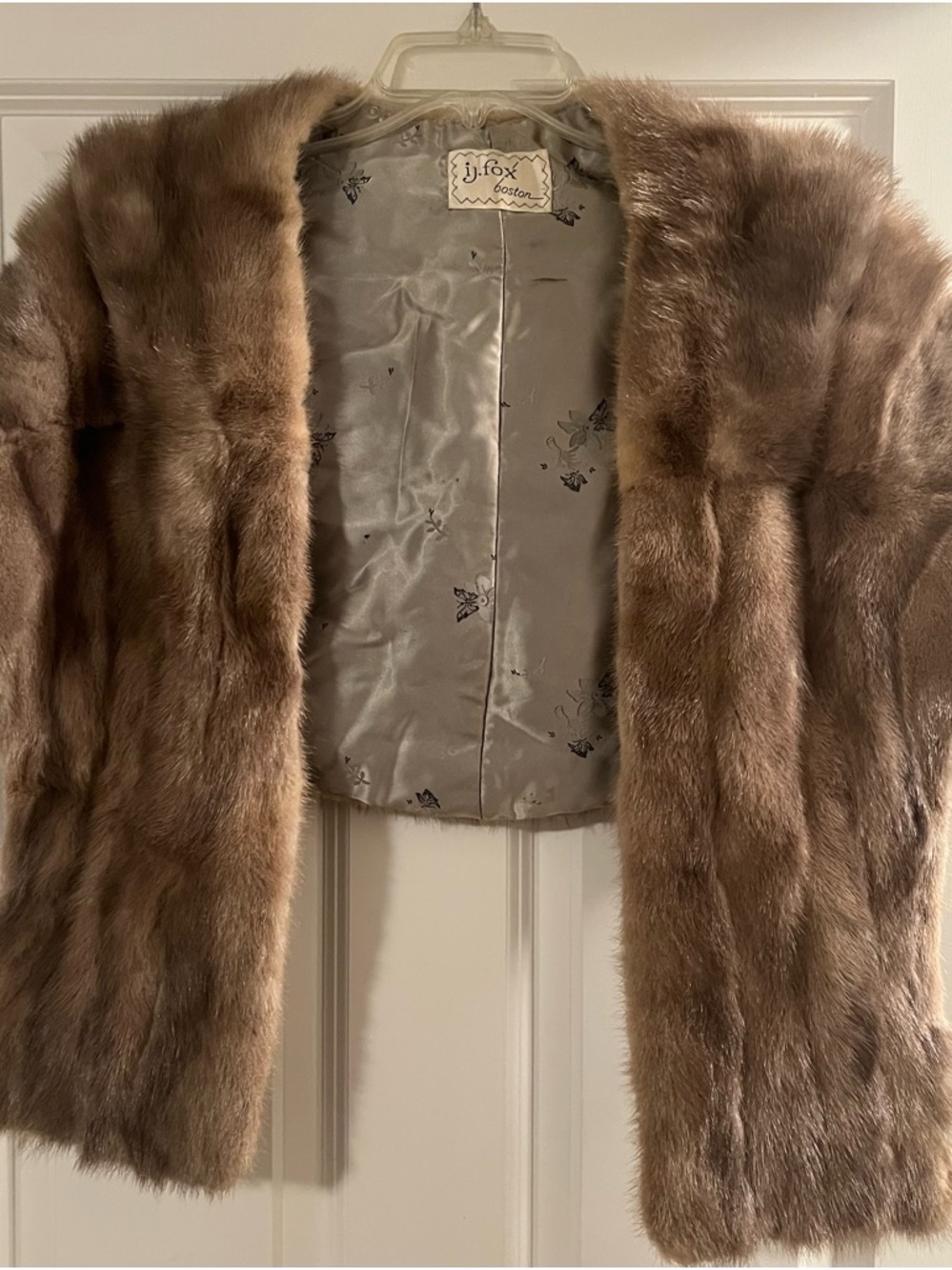 IJ. Fox Luxurious Fur Wrap Light Brown